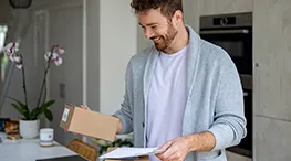 Espa&ccedil;o Delivery com guarda-entregas (Smart Locker)